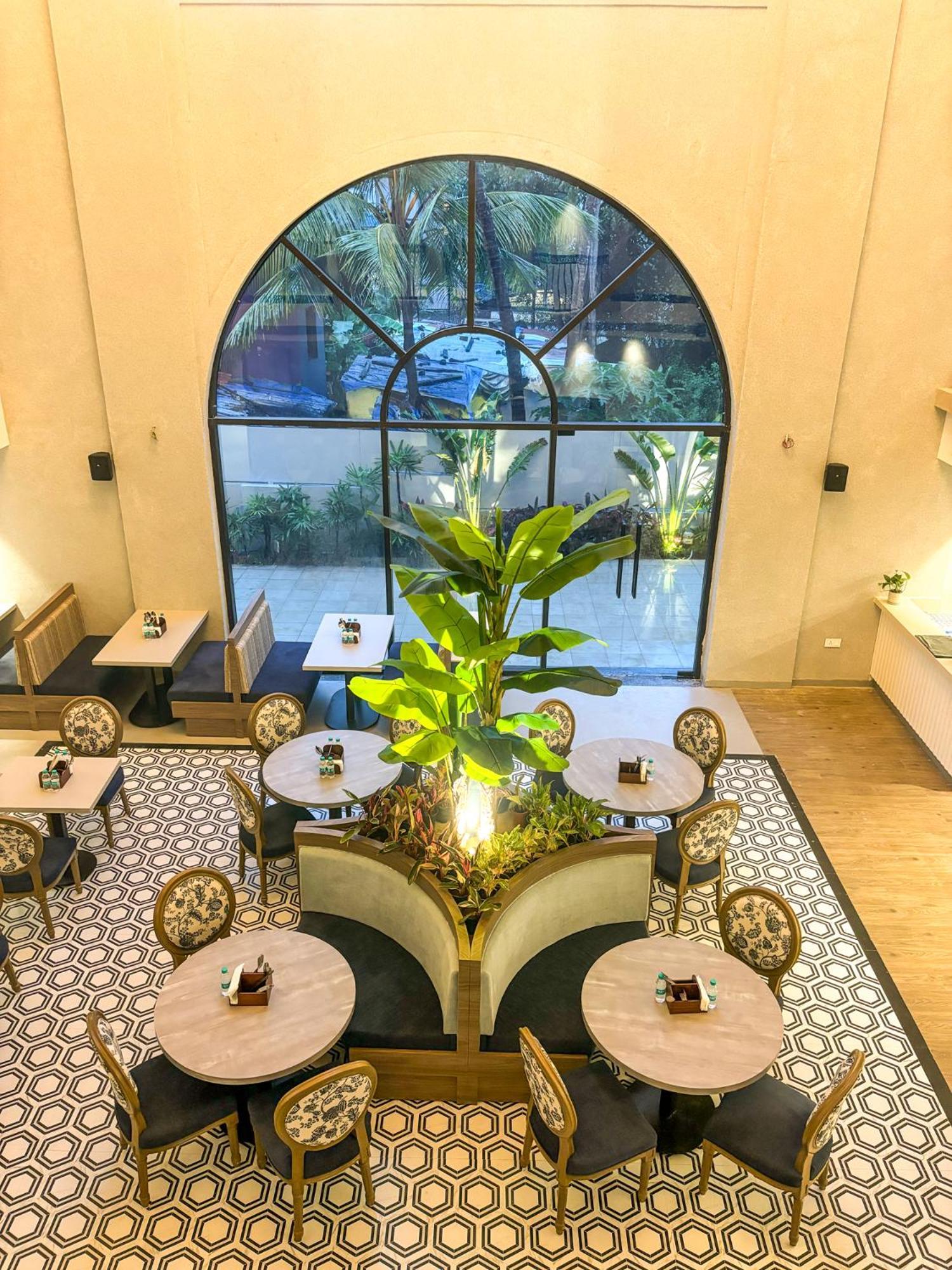 Meritas Auberge Calangute Goa Bagian luar foto