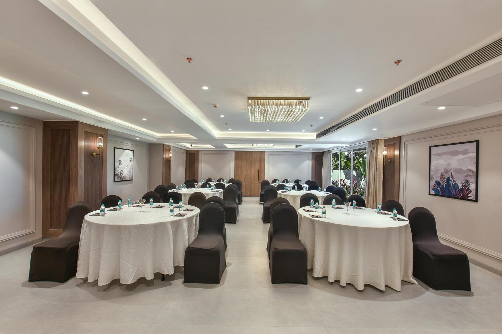 Meritas Auberge Calangute Goa Bagian luar foto