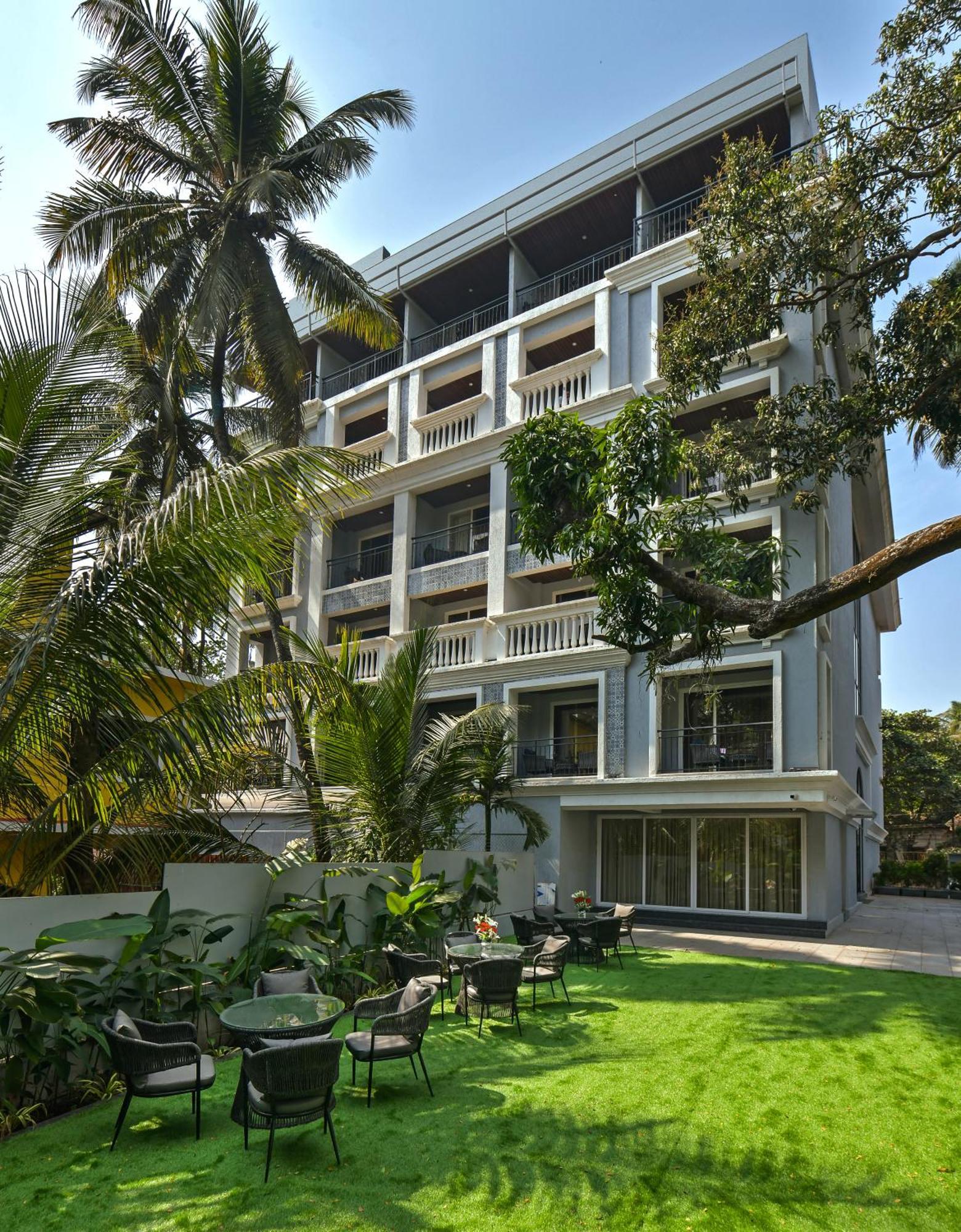 Meritas Auberge Calangute Goa Bagian luar foto